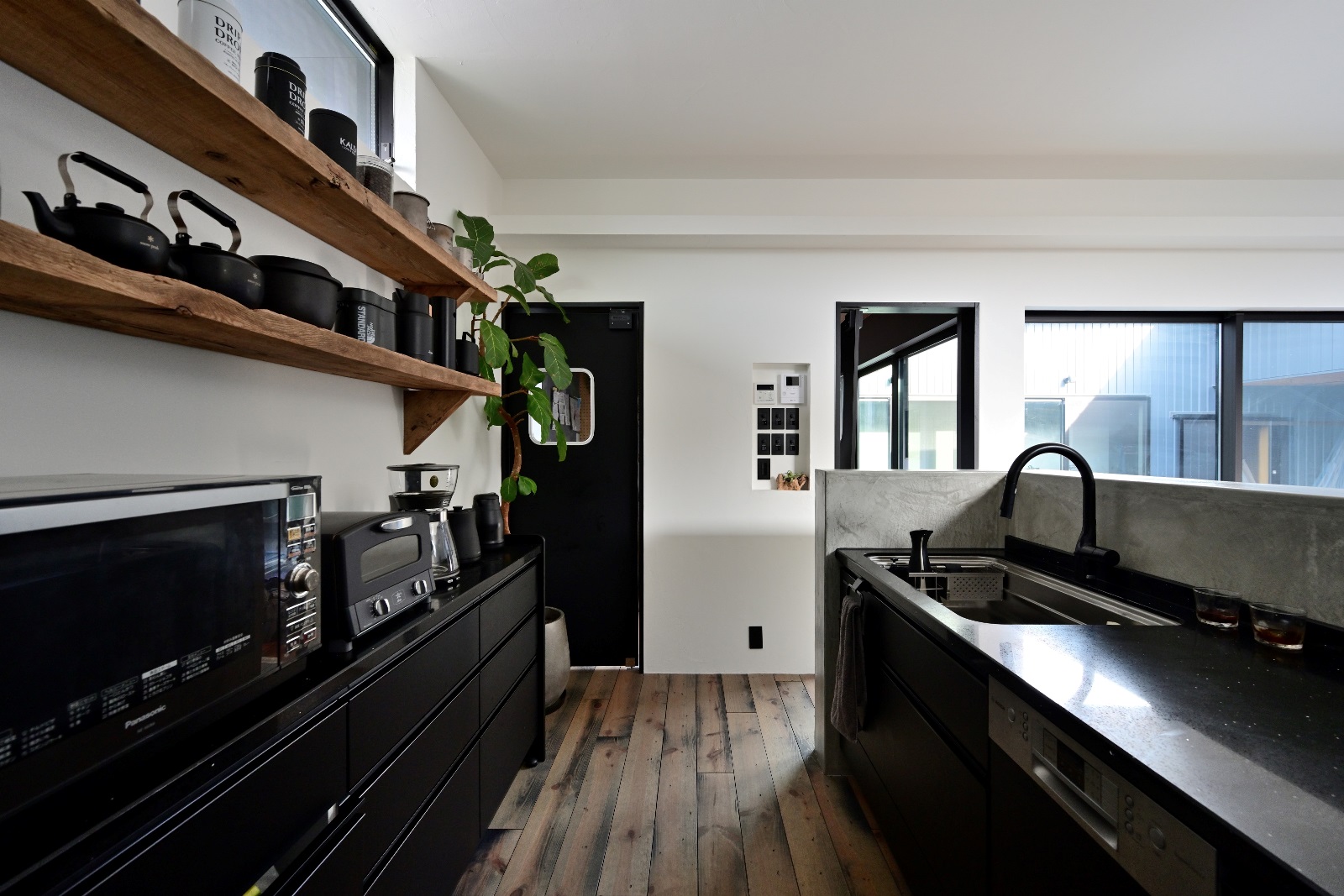 中と外が繋がる家